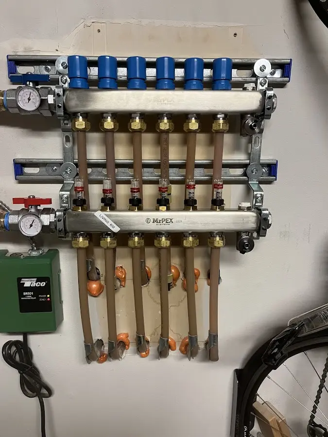 Plumber performing Gas Leak Detection at a residential property in Moxee